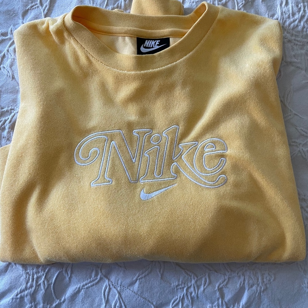 Nike cropped top long sleeve terry top